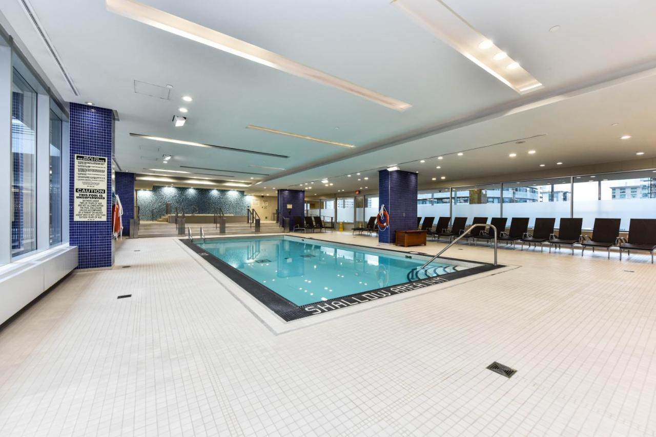 Sarkar Suites - Maple Leaf Square トロント エクステリア 写真
