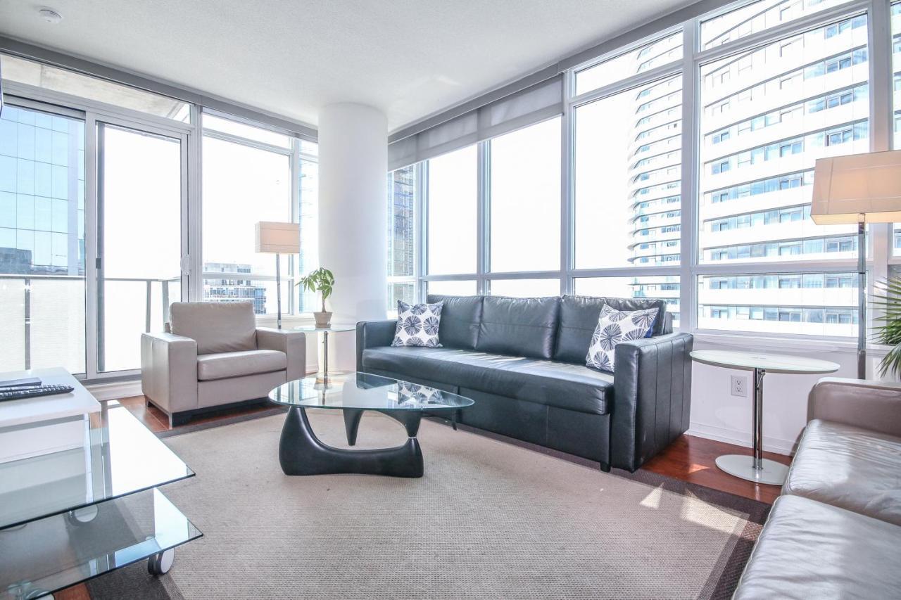 Sarkar Suites - Maple Leaf Square トロント エクステリア 写真
