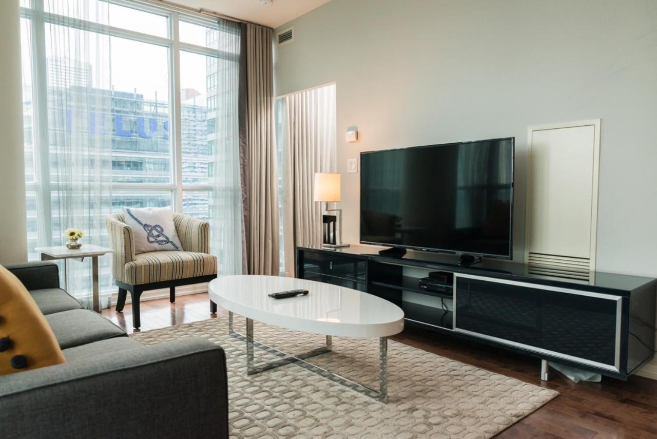 Sarkar Suites - Maple Leaf Square トロント エクステリア 写真