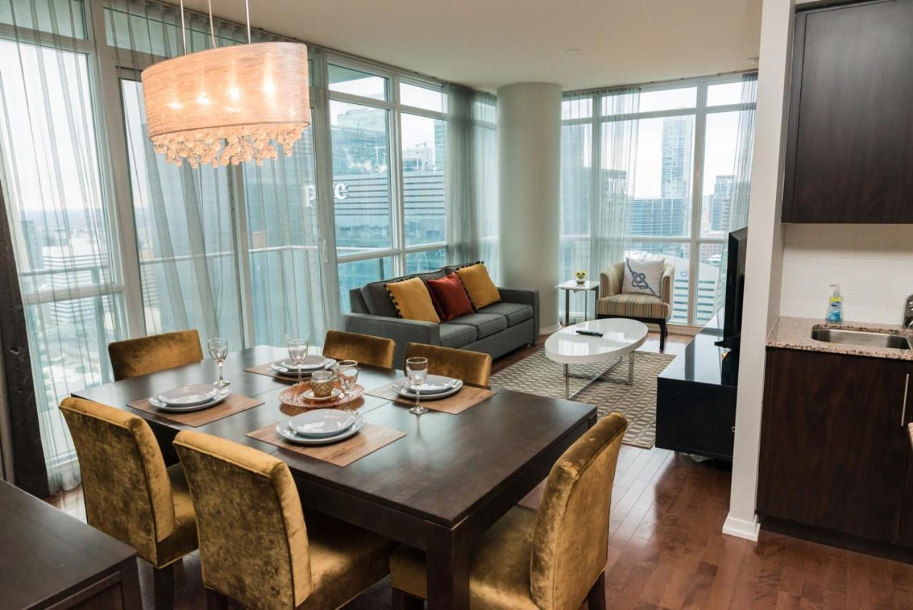 Sarkar Suites - Maple Leaf Square トロント エクステリア 写真